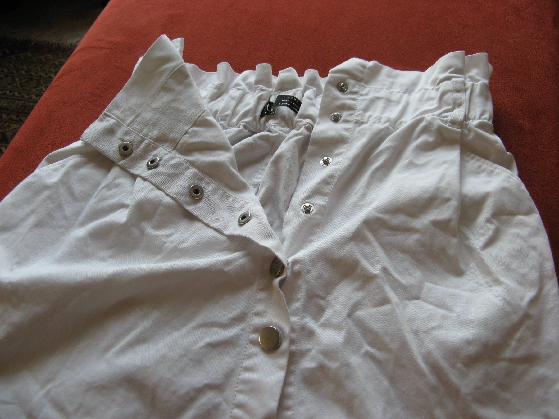 Zara Pantaloni: Weisser Rock Zara trf Collection Gr. M – Usato da Zürich venduto da apil 6