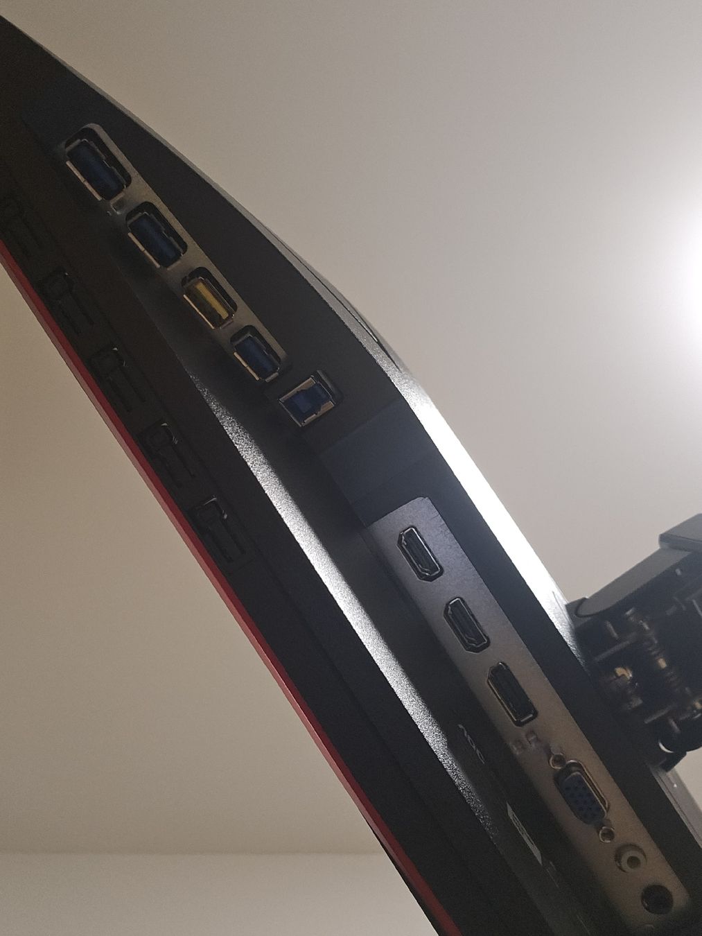 AOC Monitor: AOC 24G2U/BK Defekt – Difettoso da Ibach venduto da Simi.s02 2