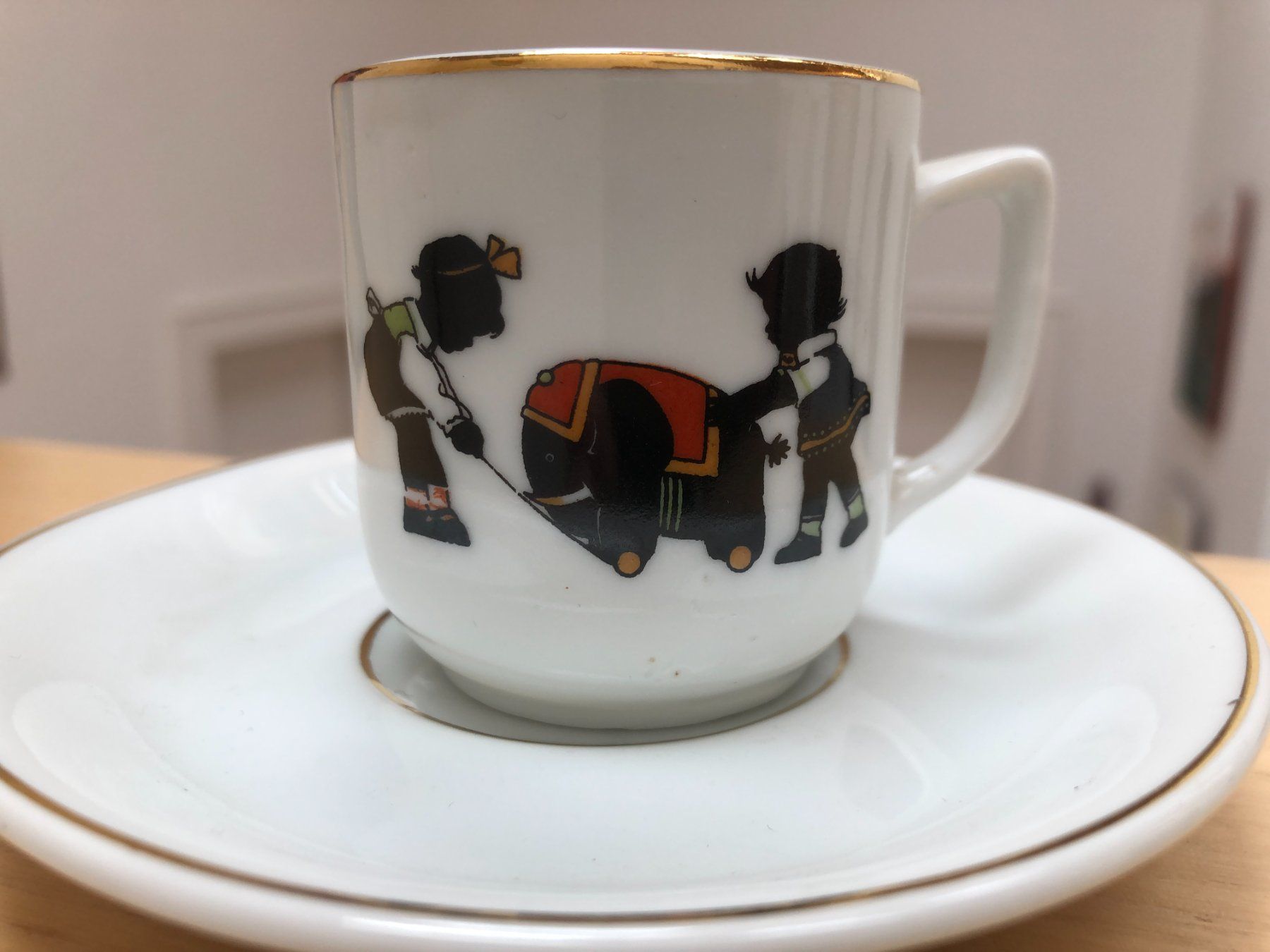 Tazze: antike Kindertasse Langenthal – Nuovo (secondo la descrizione) da St. Gallen venduto da Blin