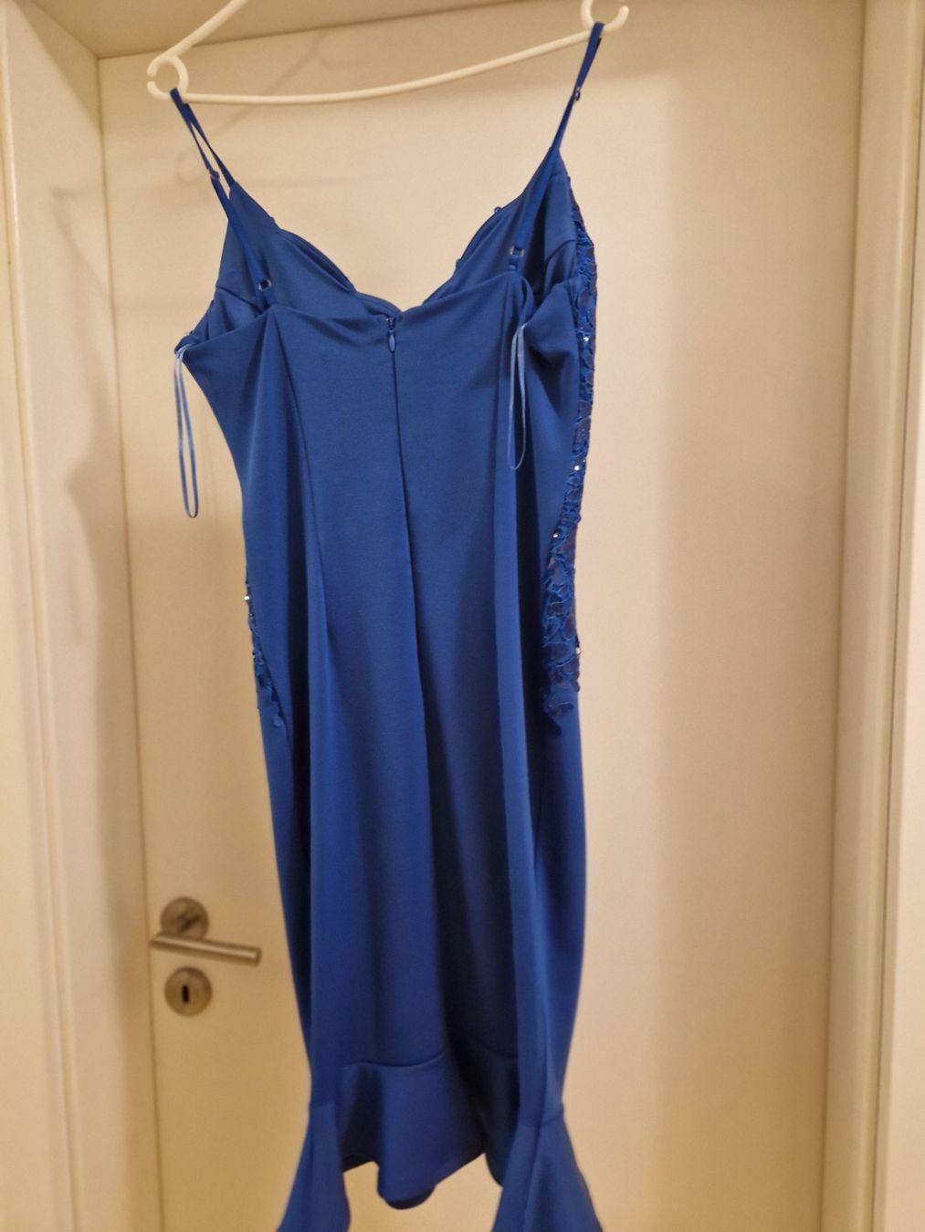 Kleider: Lipsy Cocktailkleid 40 – Gebraucht aus Kefikon TG von Livline 2