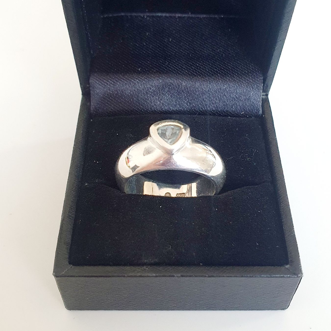 Anelli: Silberring 925 mit hellblauem Stein, Grösse 18.2 mm – Usato da Kreuzlingen venduto da Wunderkiste123 5