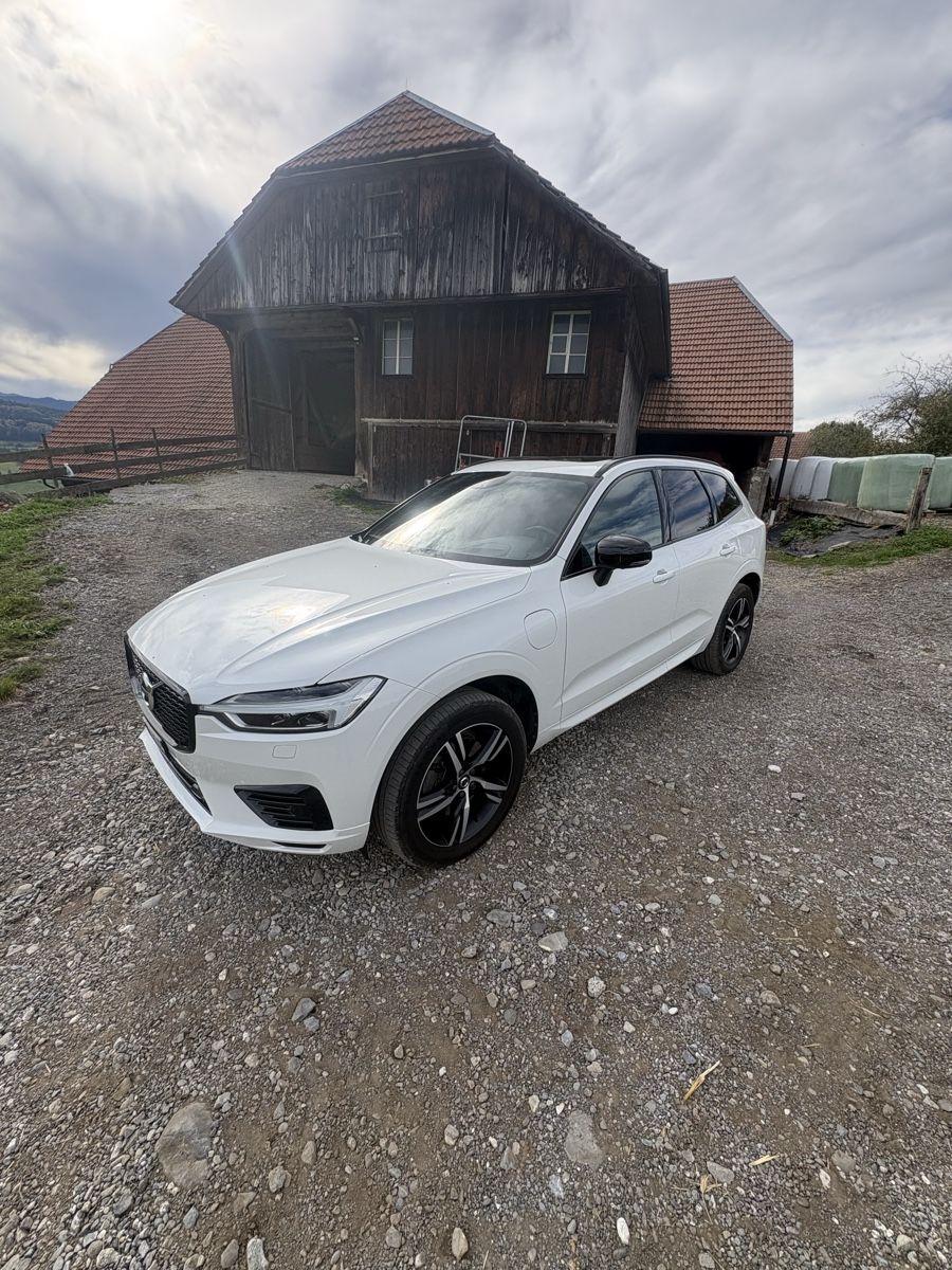 Volvo Automobili: Volvo XC60 T8 TE eAWD – Usato da Rüeggisberg venduto da Carohut 1
