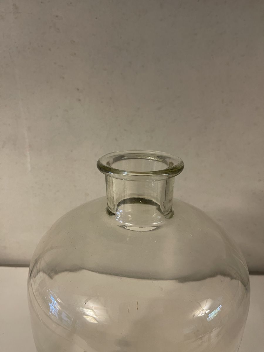 Bicchieri: Grosses Apothekerglas, transparent – Usato da St. Gallen venduto da fundstaette 2
