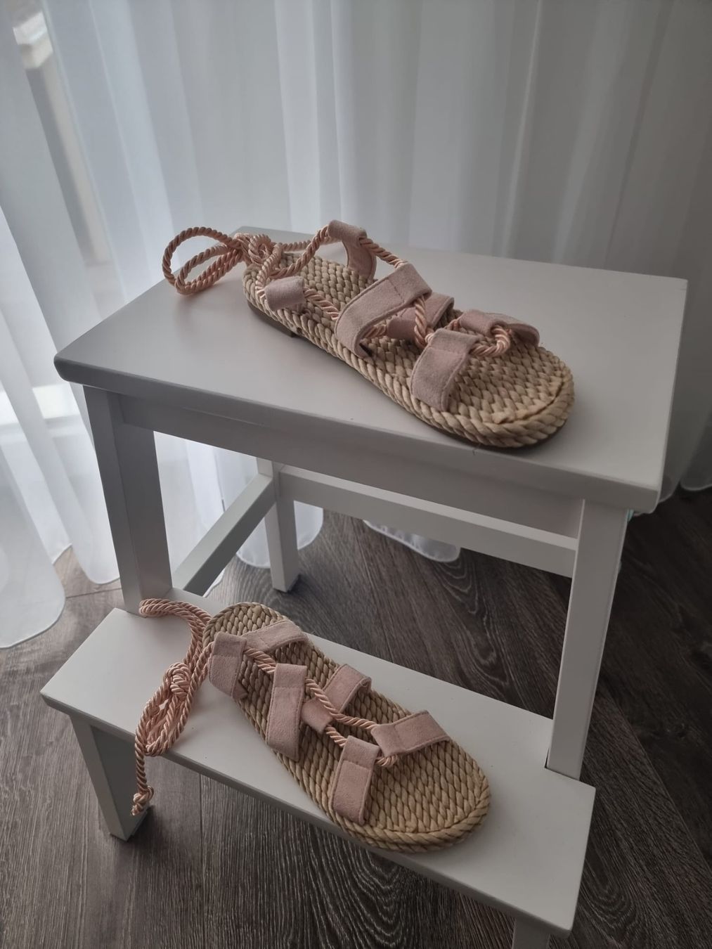 Damenschuhe: Sandalen zum Binden Grösse 39 – Gebraucht aus Weiach von LemonJuice1995