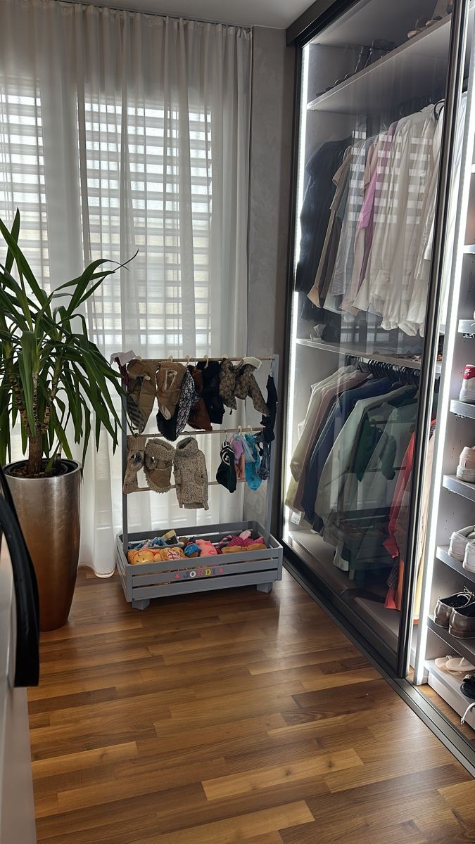 Garderobe: Hundegarderobe – Gebraucht aus Buchs ZH von tiz_9mpn