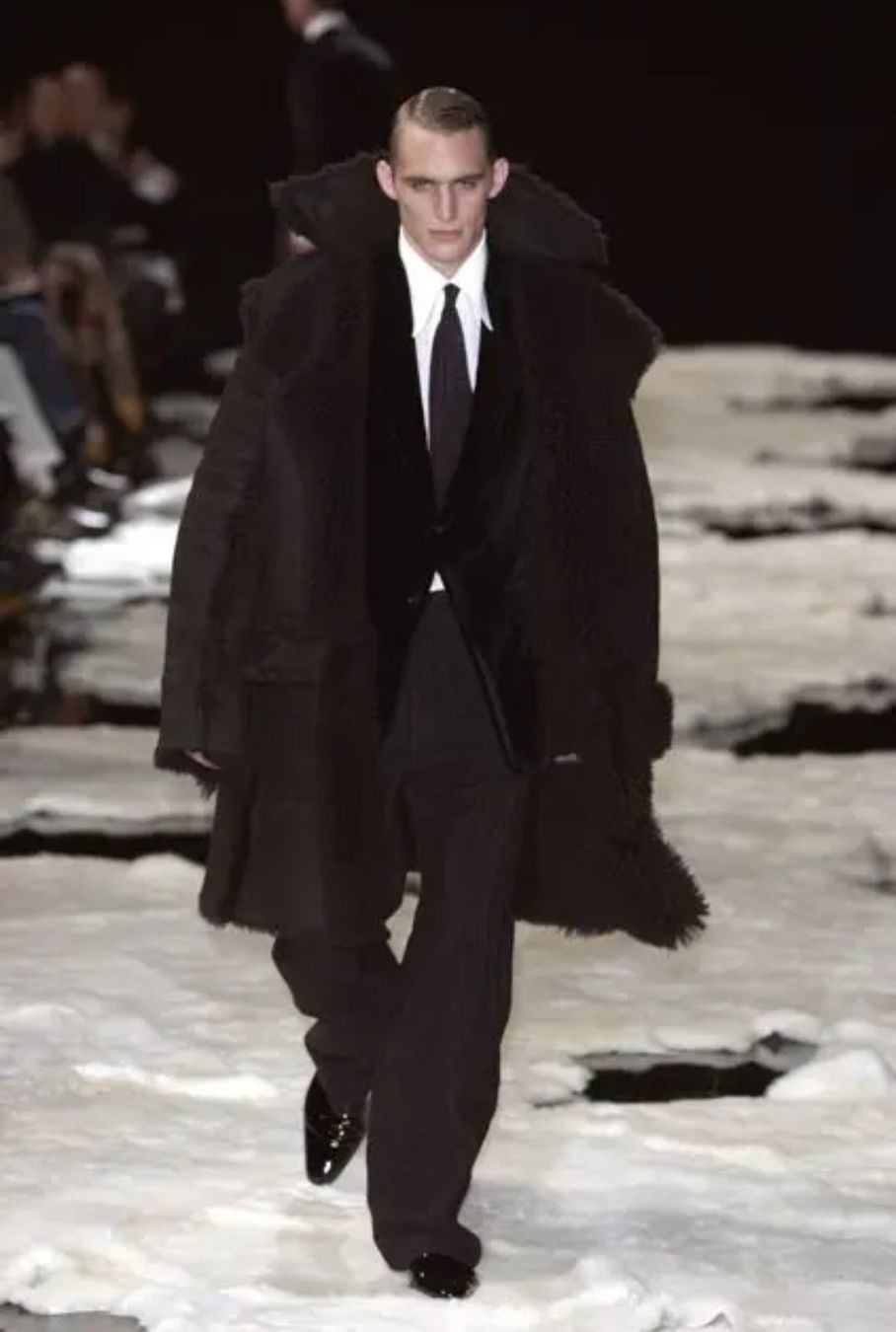 Gucci Cappotti: GUCCI SHEARLING MANTEL GR.50 SCHWARZ ORIGINAL – Usato da Bottighofen venduto da menschenfamilie