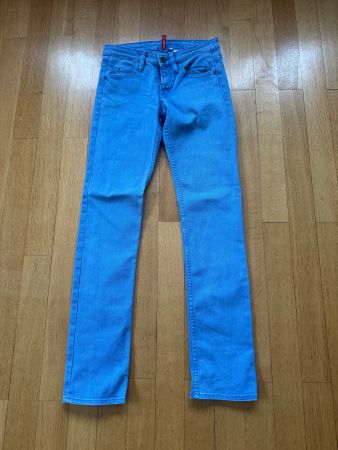 H&M Jeans Hellblau, Gr. 34, Top Zustand