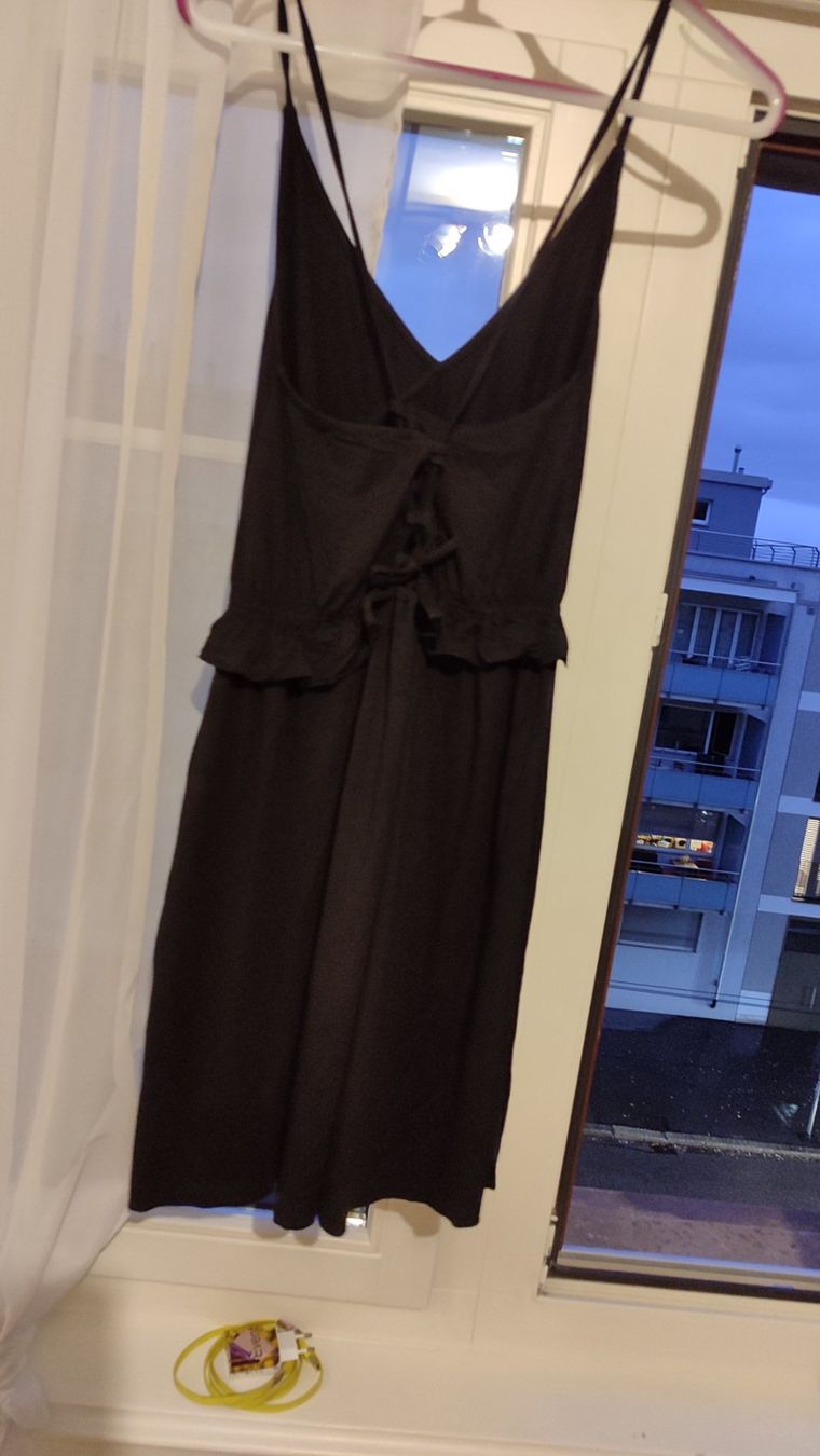 H&M Kleider: Kleider, Damen, Gr. 38, Set: 9 Stk. – Neu (gemäss Beschreibung) aus Zürich von nic_xm7s 7