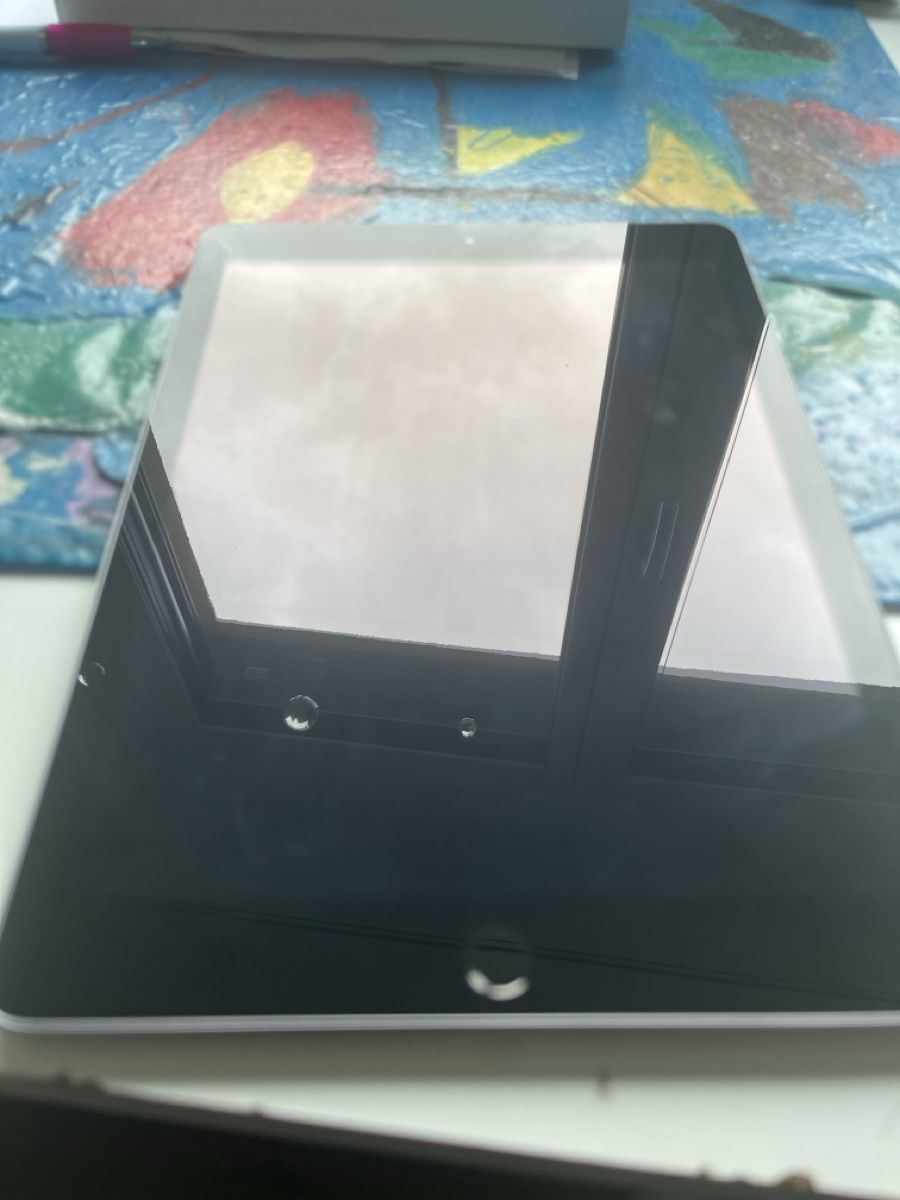 Apple Tablettes PC: Ipad (6.Generation) 32GB – D'occasion à glis par Bagface