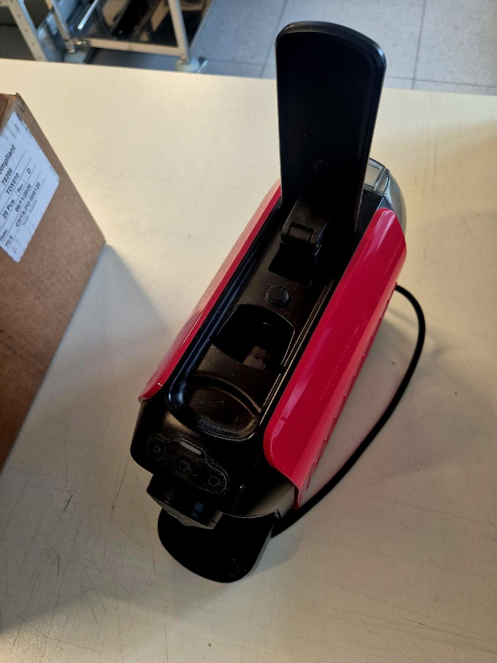 Tchibo Macchine per caffè & Macchine per espresso: Kaffeemaschine - Cafissimo Tchibo Rot – Usato da Luzern venduto da kat_6kt5 1