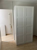 Pax Korpus 201x100x58 mit Bergsbo Türen