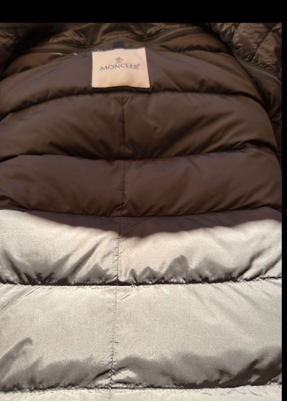 Moncler Giacche: Moncler Mantel-Jacke – Usato da Oberwil BL venduto da Nileferd 8