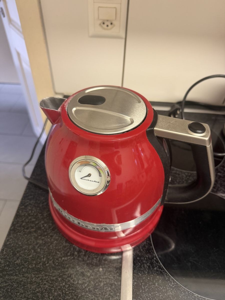 Kitchenaid Wasserkocher: KitchenAid Wasserkocher Rot  – Gebraucht aus Baden von noli.r 9