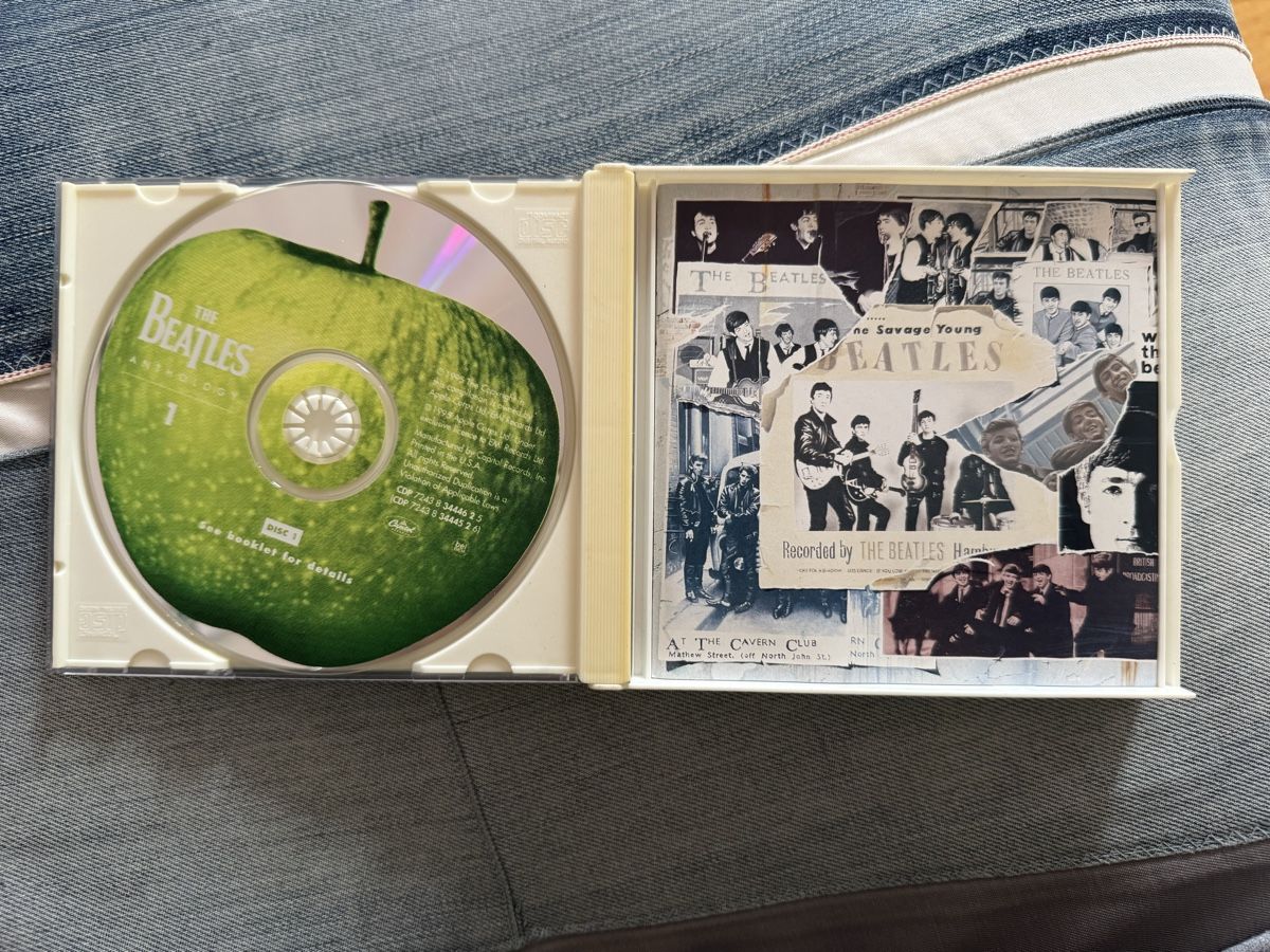 CDs: The Beatles CD Anthology Live Hamburg – Gebraucht aus Zürich von Graes23 2