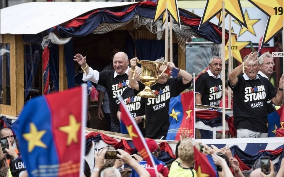 FC Basel Fahnen: FC Basel Fahne 20. Titel stärnstund – Gebraucht aus Emmenbrücke von Herzog07 8