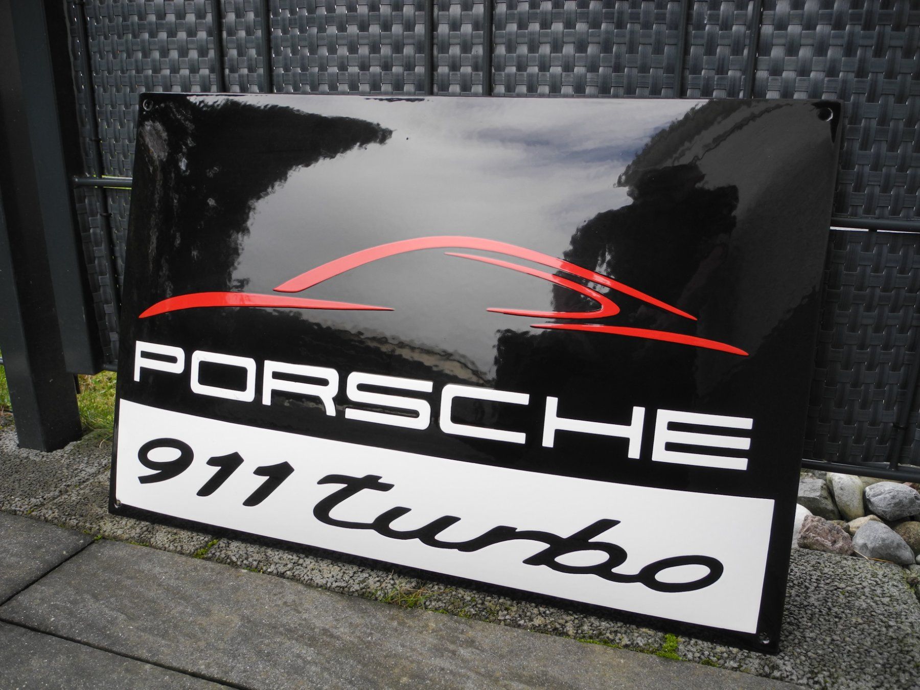 Porsche Insegne: PORSCHE 911 TURBO – Usato da Reinach AG venduto da Huckleberrysix 5