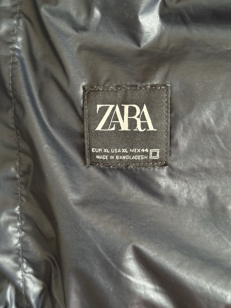 Zara Gilets & Westen: Zara Herren Steppweste, Gr. XL, Dunkelblau – Gebraucht aus Münchenstein von sof_8vcz 1