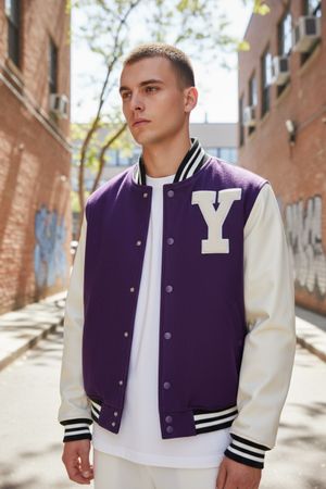 Veste style universitaire violette et blanche