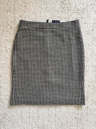 J.Crew - The Pencil Skirt - wool blend - size 4 ( ca 36)