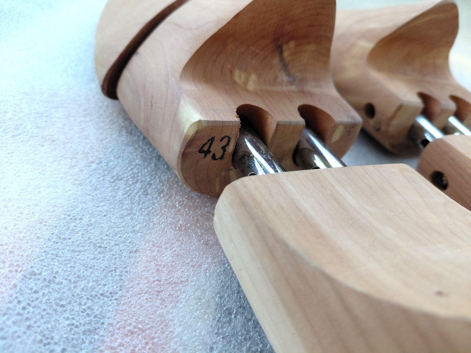 Herrenschuhe: Schuhspanner aus Holz Größe 43 -C49 – Gebraucht aus Morges von vimajes12 2