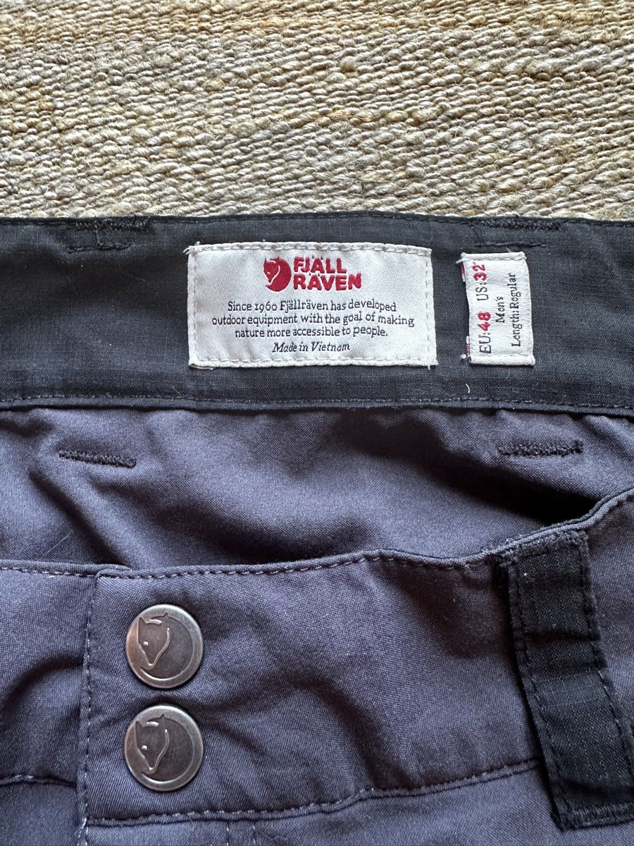 Fjällräven Pantaloni: Fjällräven hicking pant size 32 – Usato da Villars-Burquin venduto da Iliasso 2
