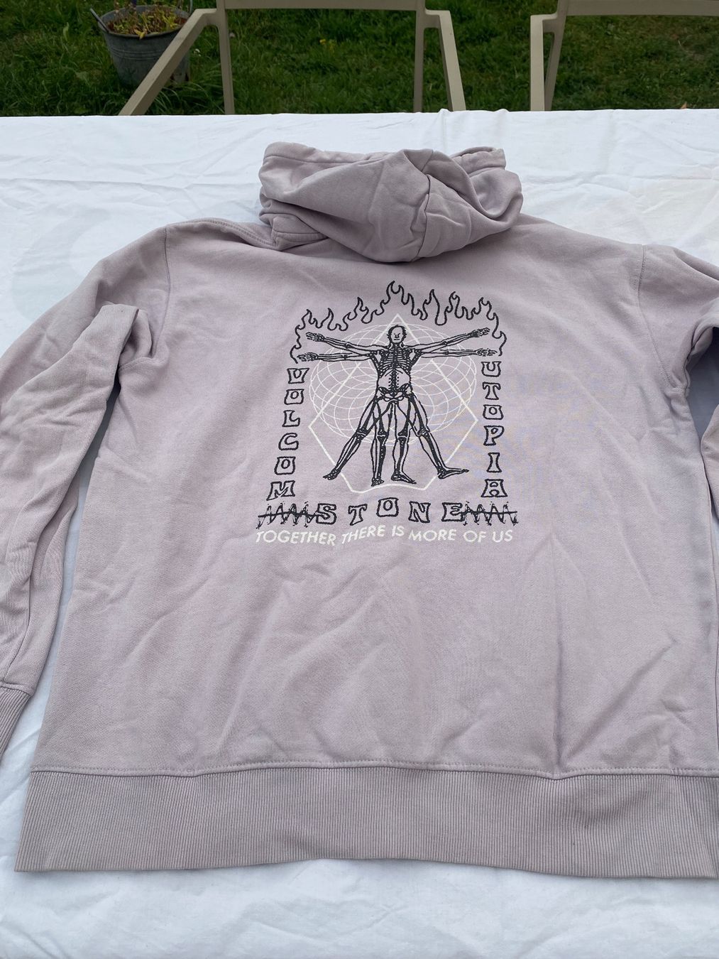 Maglioni & Felpe: Sweat Volcom L – Usato da Lonay venduto da Ikoko 1