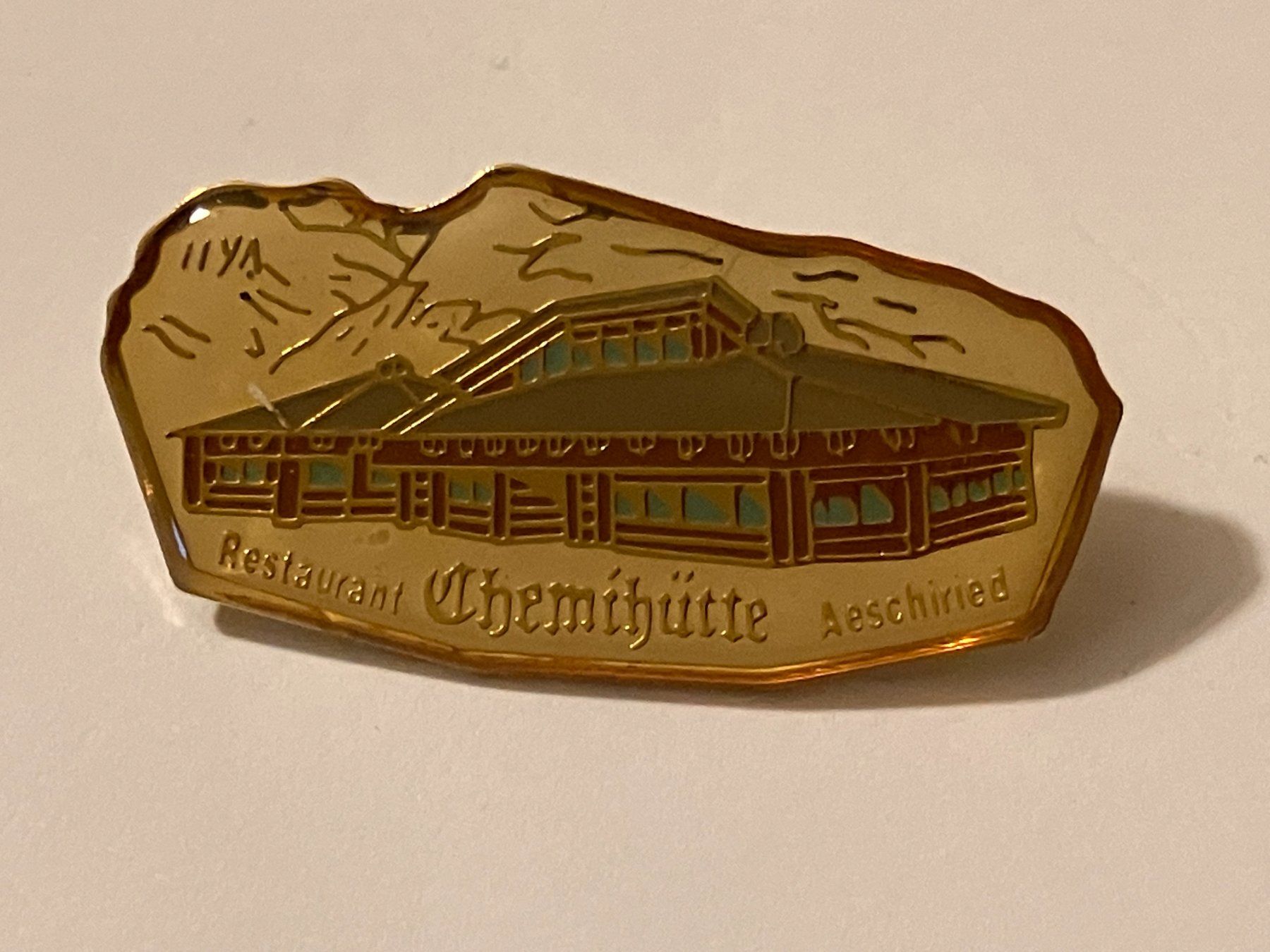 Placchette & Badge: 1 Pin Restaurant Chemihütte Aeschiried – Usato da Basel venduto da djwwpp