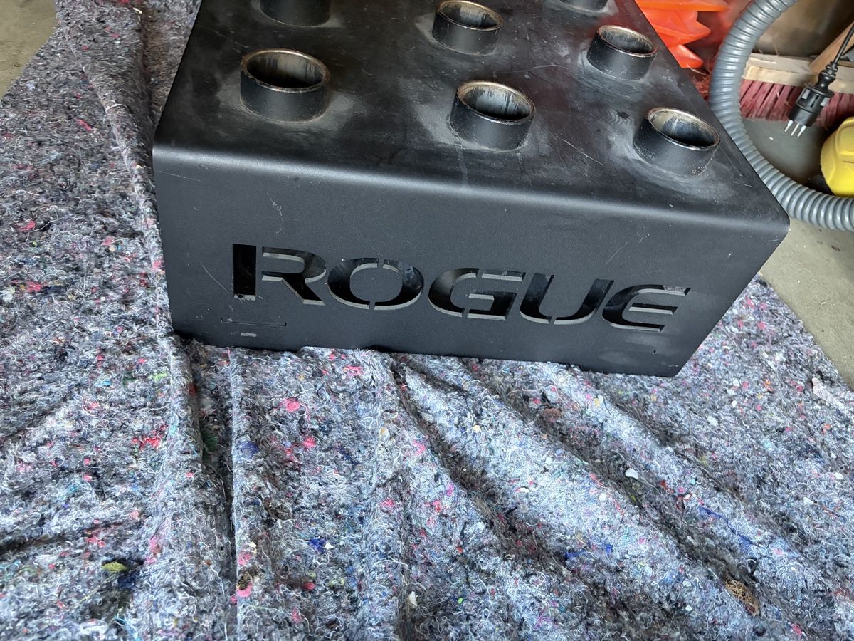 Rogue Accessori: Rogue 9 bar holder -Hantelstangestander – Usato da Frenkendorf venduto da p_timea 3