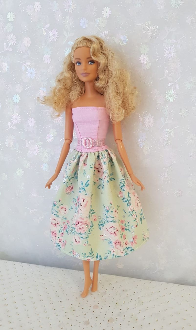 Bambole: Barbie Kleid – Nuovo (secondo la descrizione) da Lachen SZ venduto da Sakura4hime 2