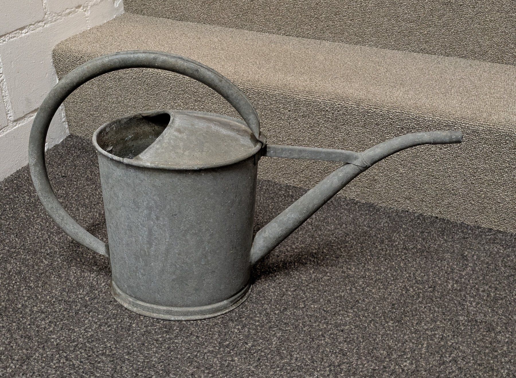 Annaffiatura & Irrigazione: Antike Zink Giesskanne 4 Liter – Usato da Zetzwil venduto da Stritzi