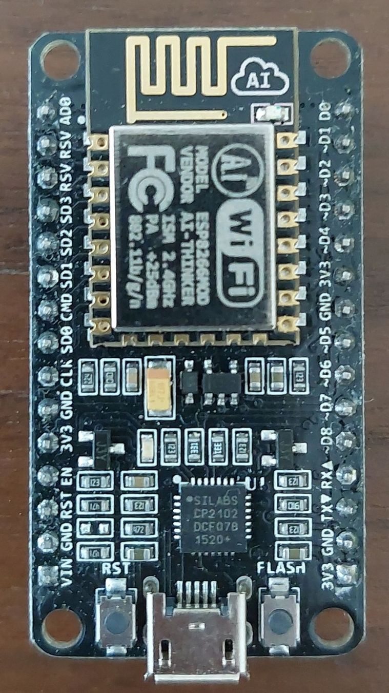 Elektronikbauteile: ESP8266 NodeMCU WiFi Development Board – Gebraucht aus Zürich von fre_65tb