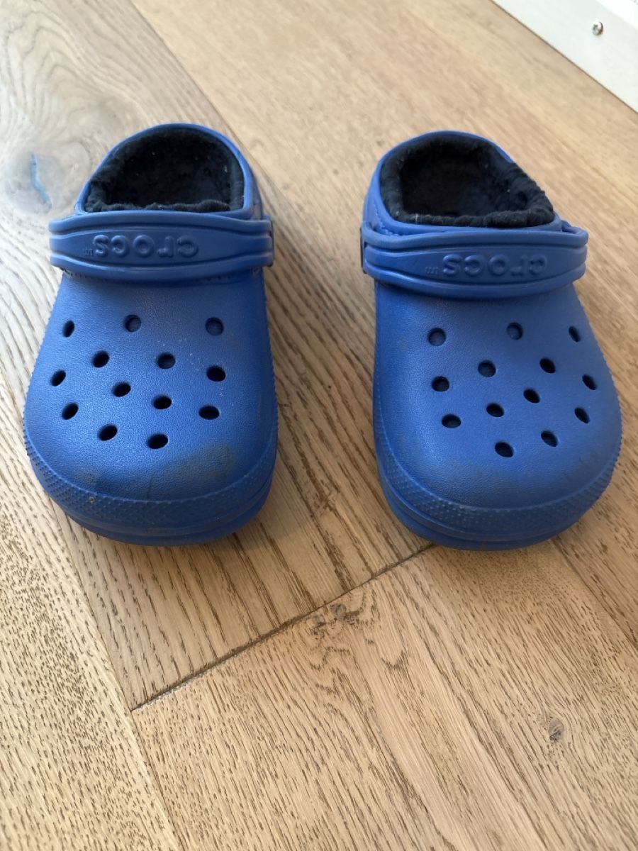 Crocs Scarpe per ragazzi: Winter Crocs blau gefüttert, Gr 27 – Usato da Dietikon venduto da sue_qzb6