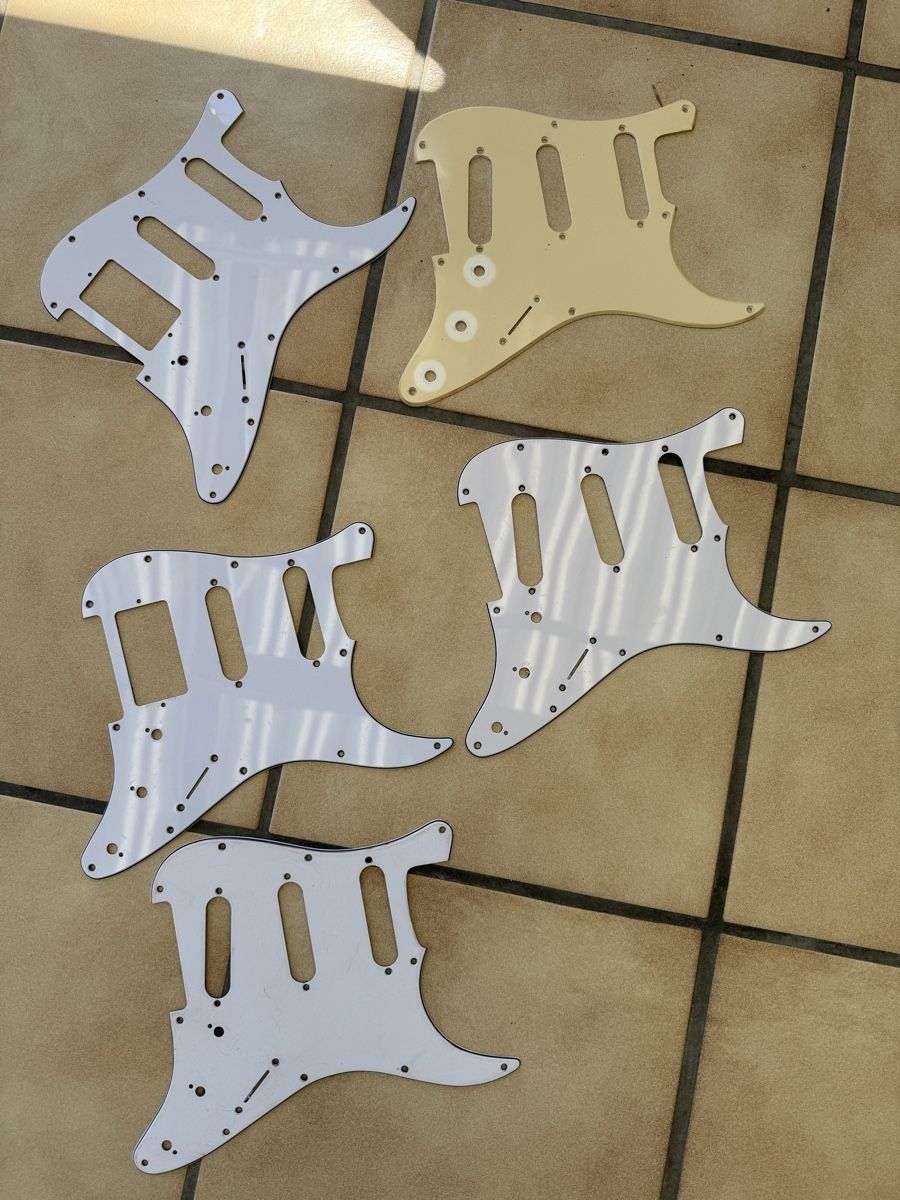 Strumenti musicali: Diverse Gitarrenteile – Usato da Münchenbuchsee venduto da anjok