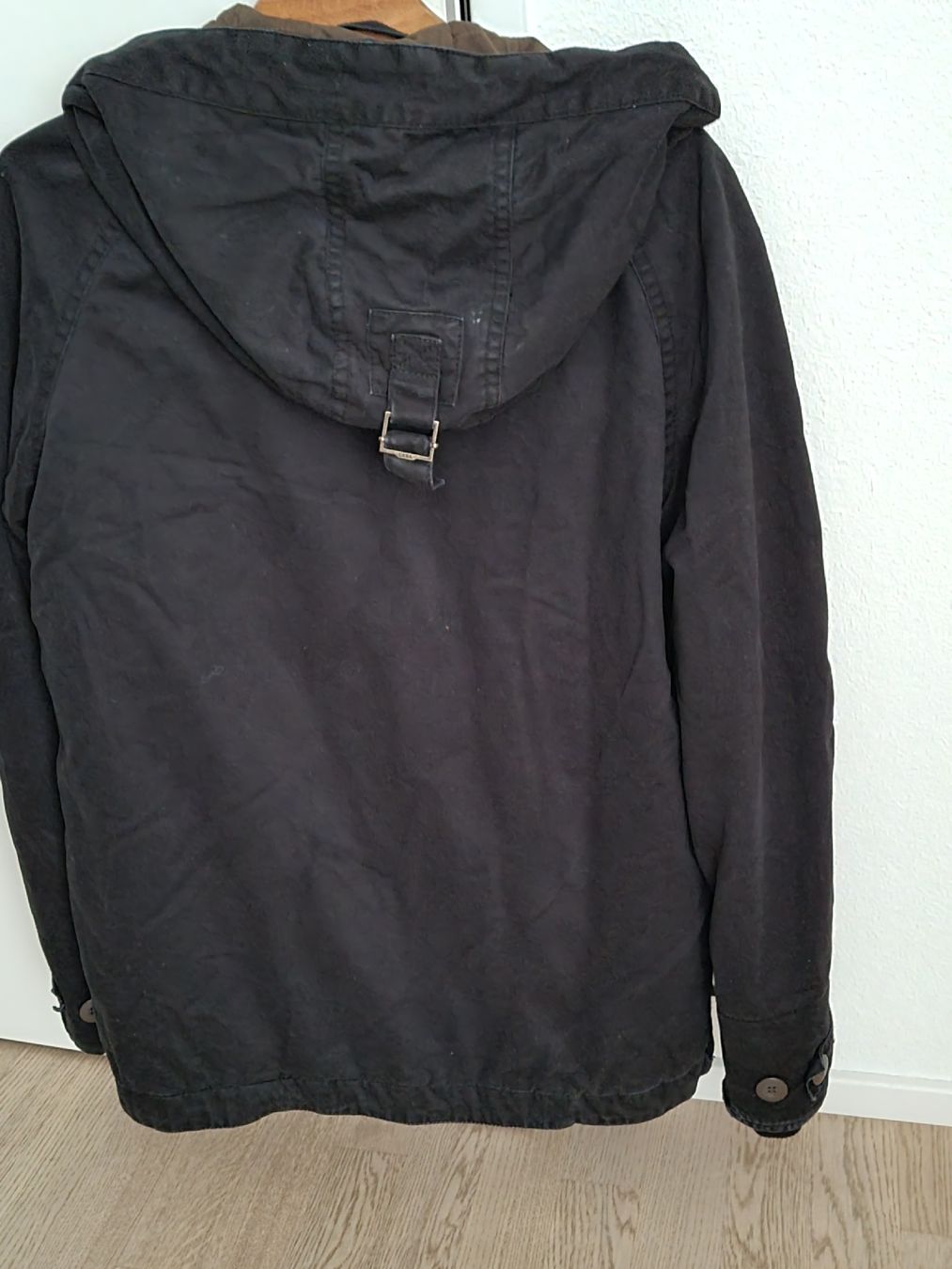 H&M Jacken: Winterjacke mit Kaputze Gr. M schwarz – Gebraucht aus Steinen von turbogeiss99 1