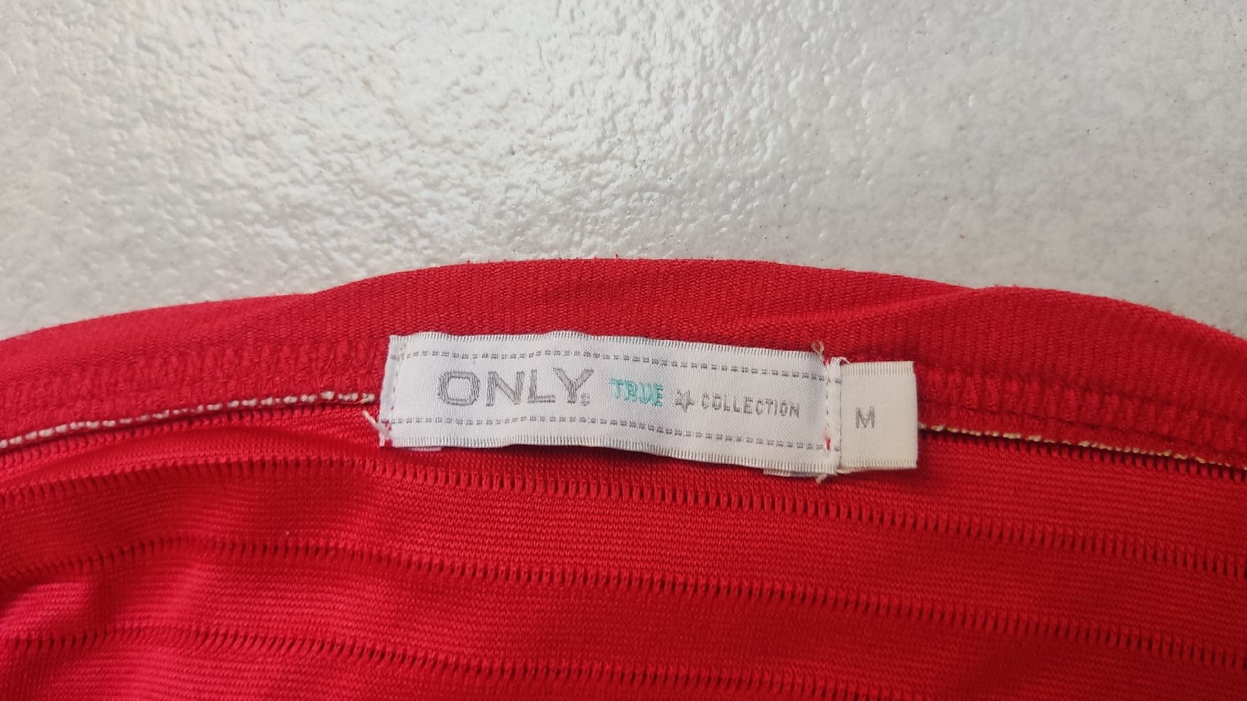 Only Kleider: Only Kleid in rot in Gr. M – Gebraucht aus Boniswil von puncakjaya 1