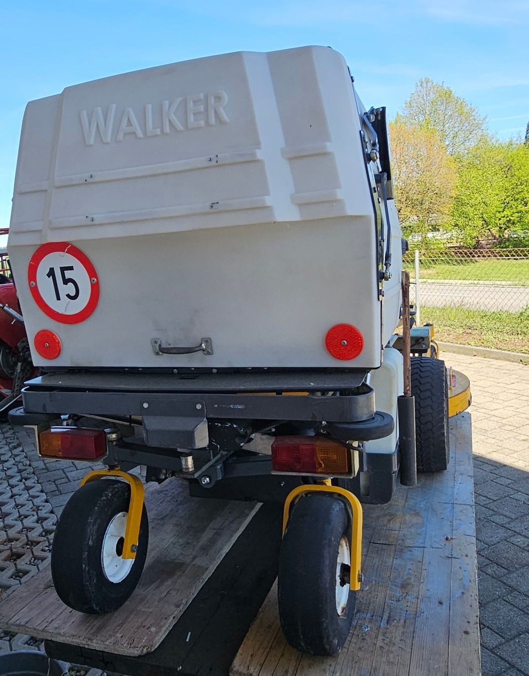 Tondeuses à gazon: Walker Rasentraktor 31PS – D'occasion à Lütisburg-Station par Egli-Landmaschinen 4