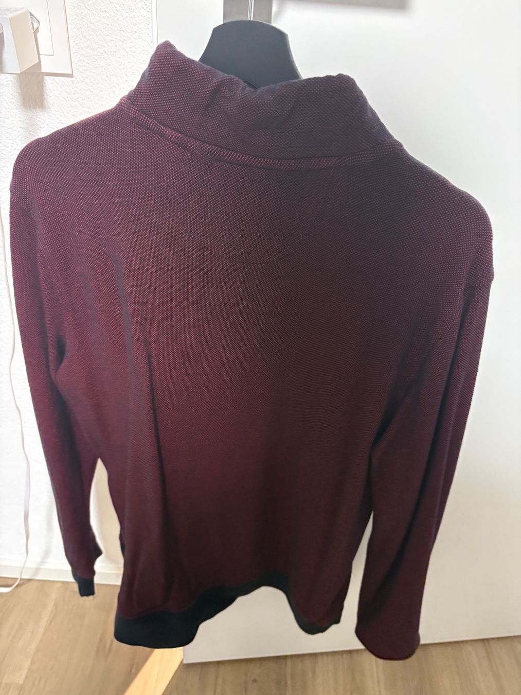 Pulls & Sweat-shirts: Roter Pullover grösse L – D'occasion à Matzingen par dkl_6khr 1