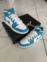Jordan 1 Mid Aquatone (Aquatone, Celestial Gold, White)