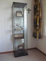 Gut erhaltene Vitrine