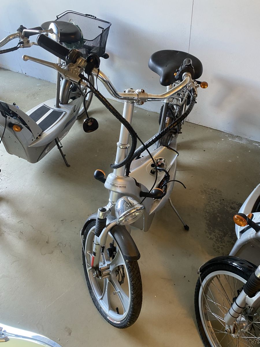 Elektromobile: 4 Stück e roller  – Defekt aus Grellingen von OCC_ASION01 7