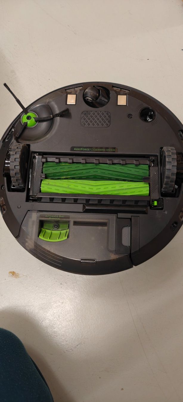 Irobot Staubsauger & Zubehör: iRobot Roomba j7+ – Gebraucht aus Heerbrugg von sha_r8x6 1