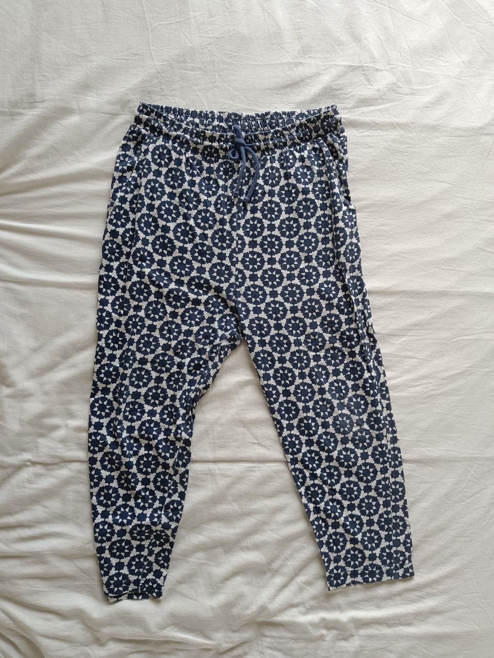 H&M Pantaloni: 100% cotton summer pants – Usato da Rotkreuz venduto da Prelovedswitzerland 1