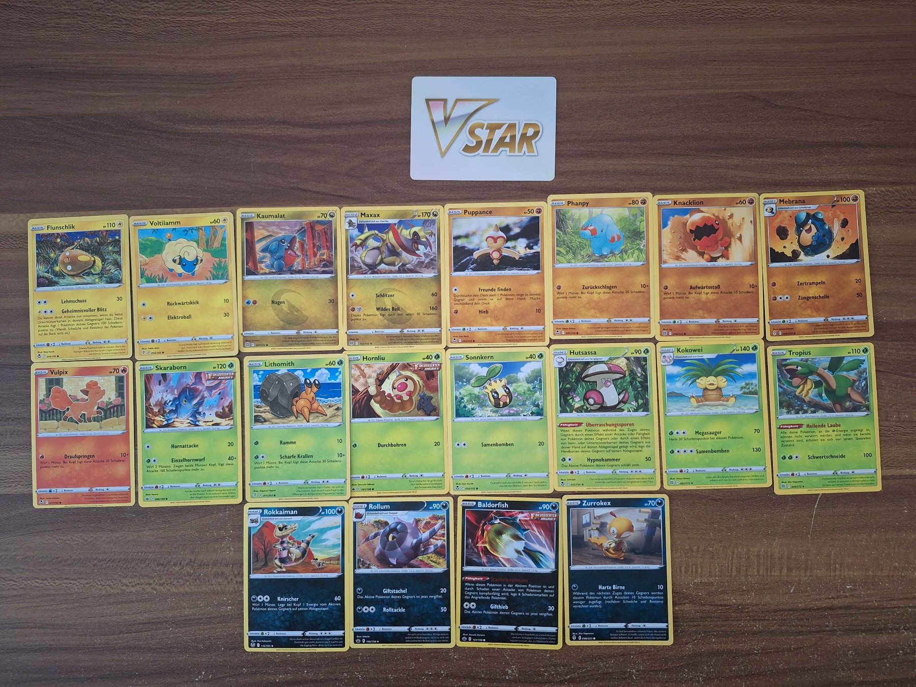 Pokémon Carte collezionabili: Pokemon Karten V Star – Nuovo (secondo la descrizione) da Grenchen venduto da LadyCalis 2