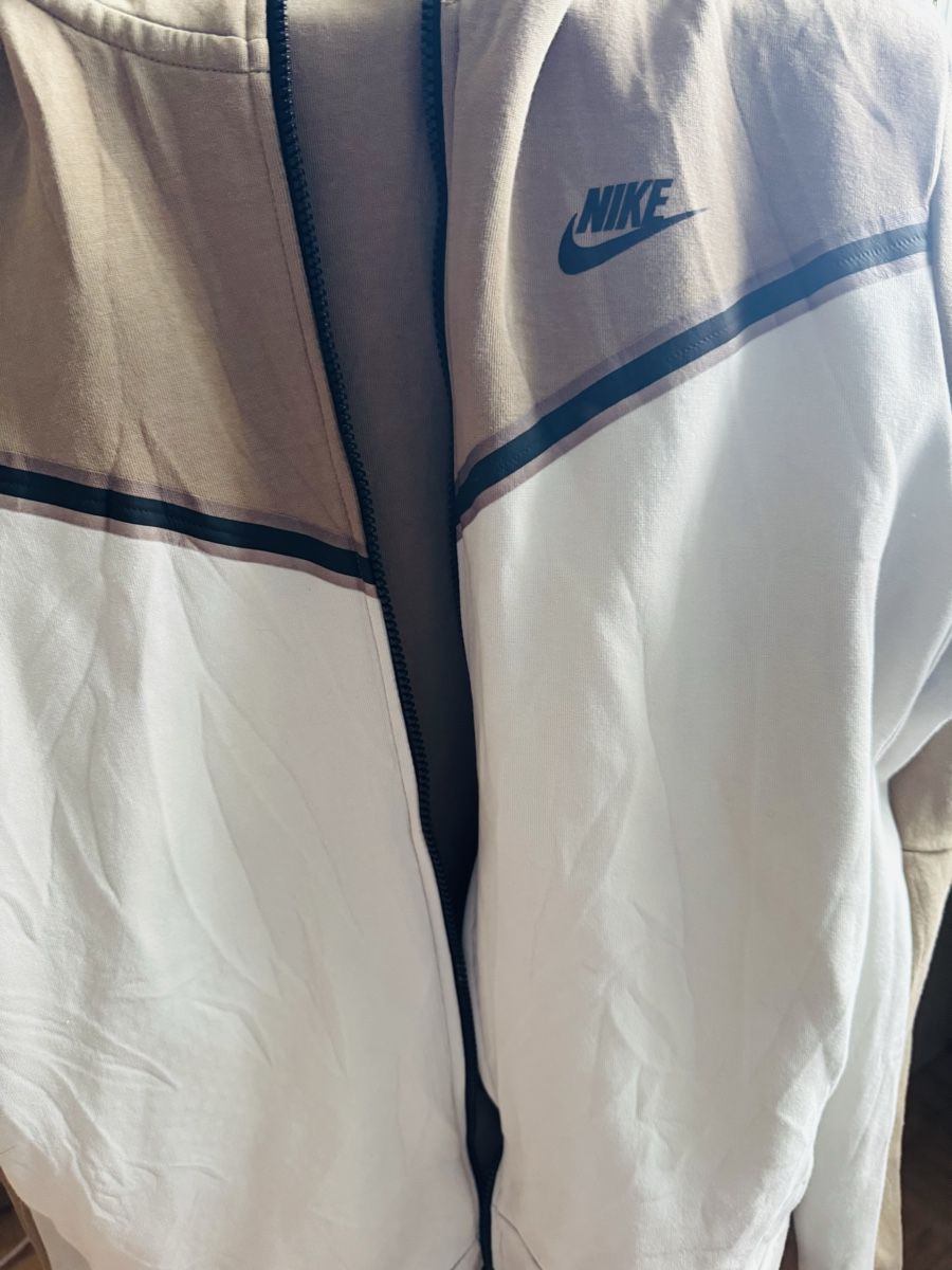 Lotti di vestiti: Kleiderpaket L/XL – Usato da Seengen venduto da intra0 1