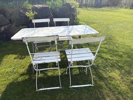 Gartentisch mit Stühlen antik