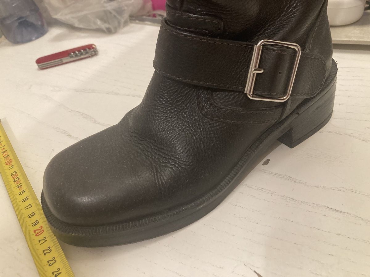 Scarpe da donna: Leather Boots by Zara, Black, Size 36 – Usato da Zürich venduto da sele_x 3
