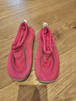 Pinke Bade schuhe Grösse 31