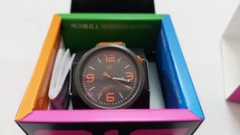 Swatch Big Bold - Inkl. 2. Armband & Box – Neue Batterie!