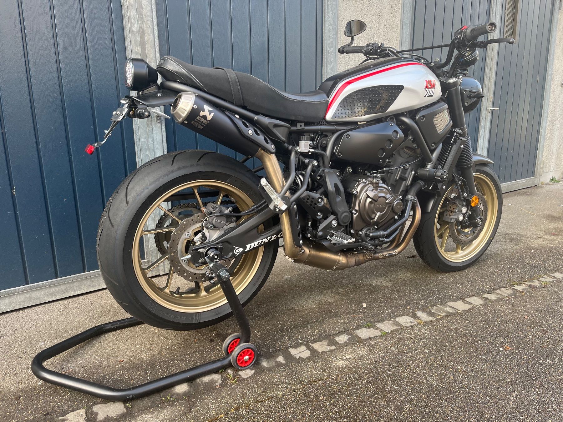 Yamaha Strada: Yamaha Xsr 700 X Tribute – Usato da Wettingen venduto da Raceyourlife 2