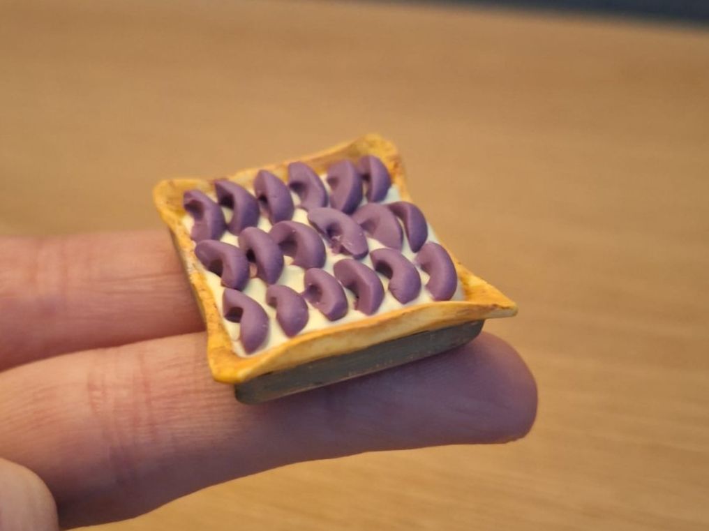 Case e mobili per bambole: Handmade Zwetschgenwähe – Nuovo (secondo la descrizione) da Zürich venduto da HandmadeTinyFood 5